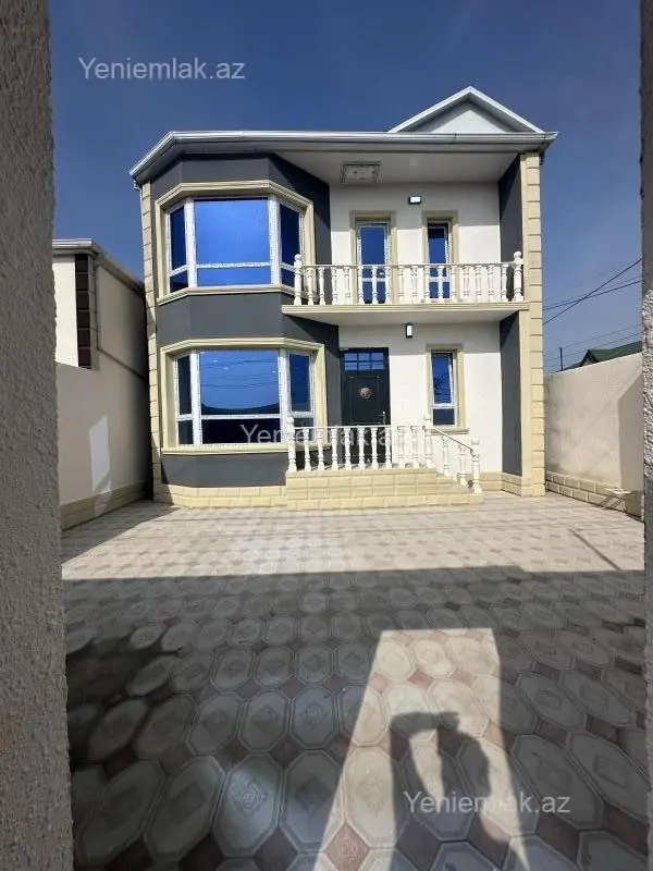Satılır 4 otaqlı həyət evi 170 m²