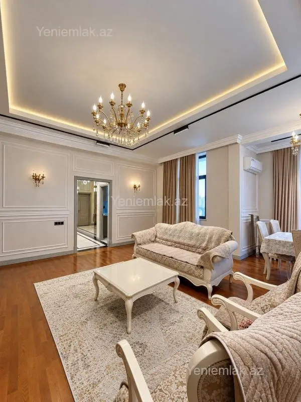 Satılır 3 otaqlı yeni tikili 136 m²