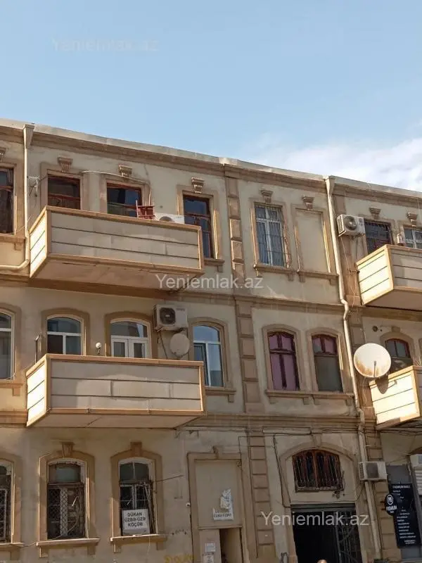 Satılır 3 otaqlı köhnə tikili 71 m²