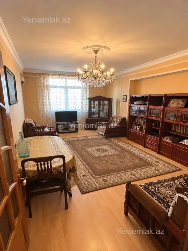 Satılır 2 otaqlı yeni tikili 100 m²