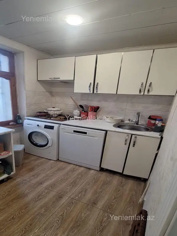 Satılır 3 otaqlı köhnə tikili 65 m²
