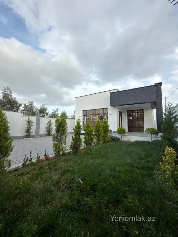 Satılır 4 otaqlı həyət evi 100 m²