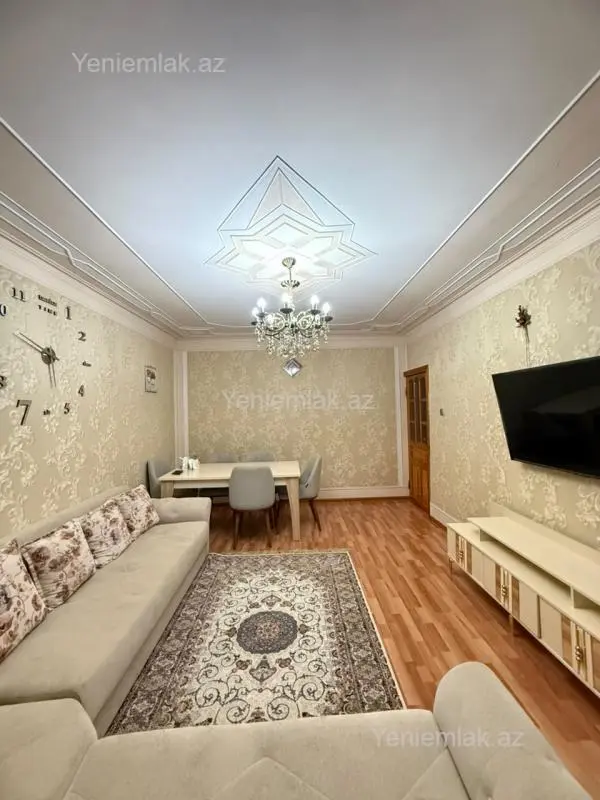 Satılır 3 otaqlı köhnə tikili 63 m²