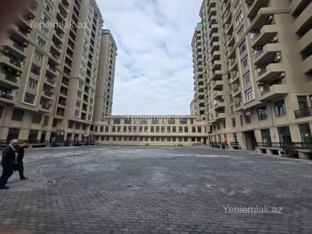 Satılır 4 otaqlı yeni tikili 171 m²