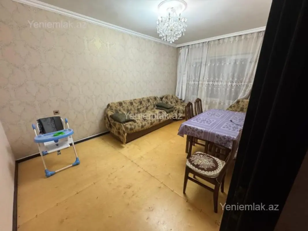 Satılır 5 otaqlı köhnə tikili 125 m²