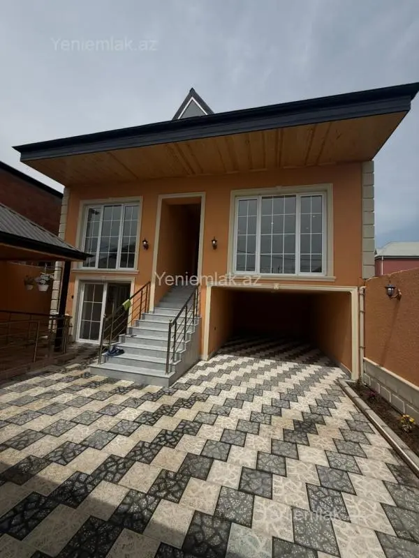 Satılır 5 otaqlı həyət evi 140 m²