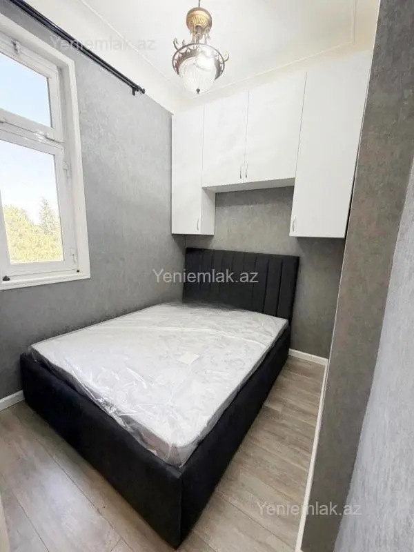 Satılır 2 otaqlı köhnə tikili 33 m²