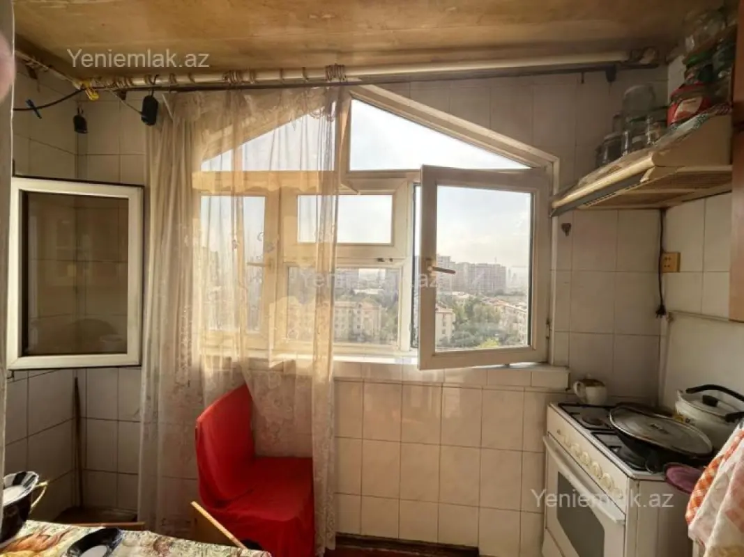 Satılır 3 otaqlı köhnə tikili 60 m²