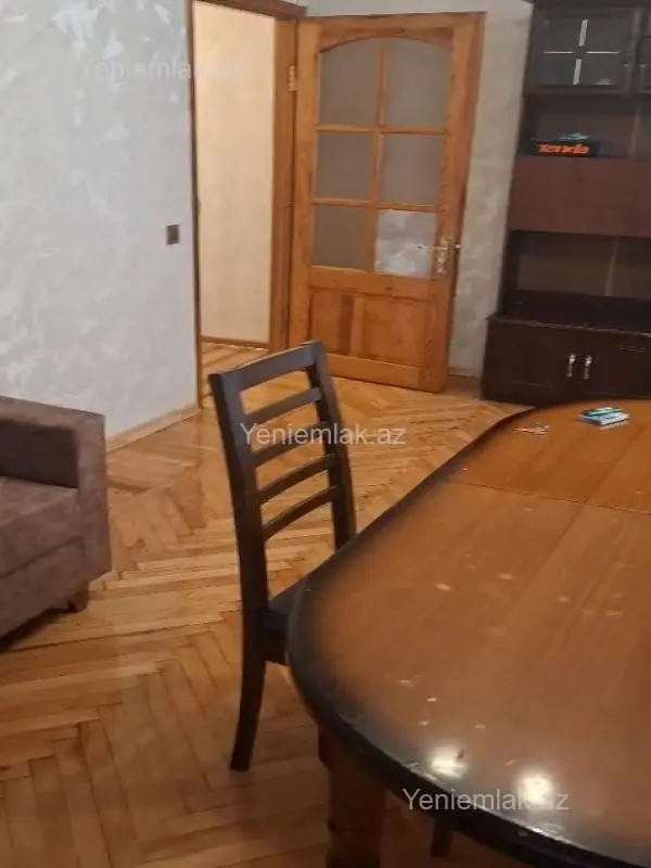 Satılır 2 otaqlı köhnə tikili 50 m²