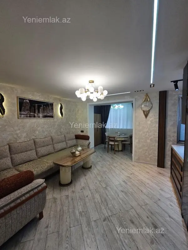 Satılır 3 otaqlı köhnə tikili 72 m²