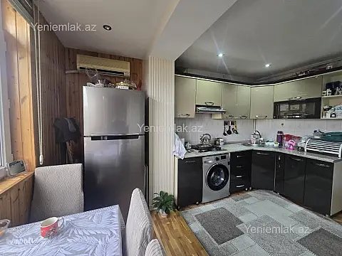 Satılır 3 otaqlı köhnə tikili 76 m² — Sumqayıt, 7-ci mikrorayon 3 otaq 76.00 m²