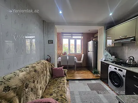 Satılır 3 otaqlı köhnə tikili 72 m² — Sumqayıt, 7-ci mikrorayon 3 otaq 72.00 m²