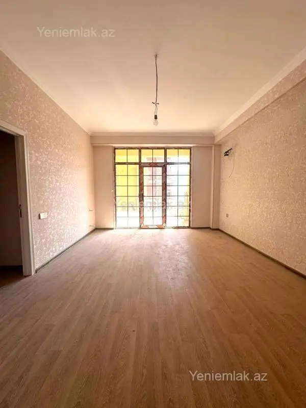 Satılır 3 otaqlı yeni tikili 80 m²
