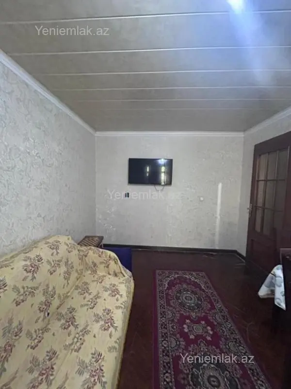 Satılır 2 otaqlı köhnə tikili 32 m²