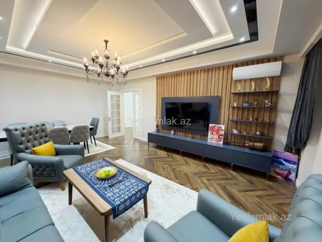 Satılır 4 otaqlı yeni tikili 192 m²