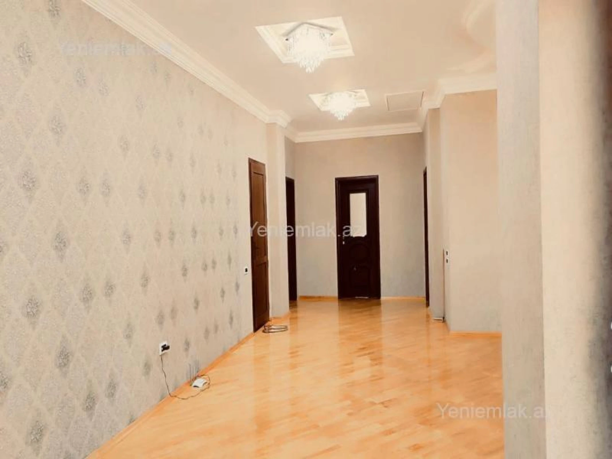 Satılır 6 otaqlı həyət evi 510 m²