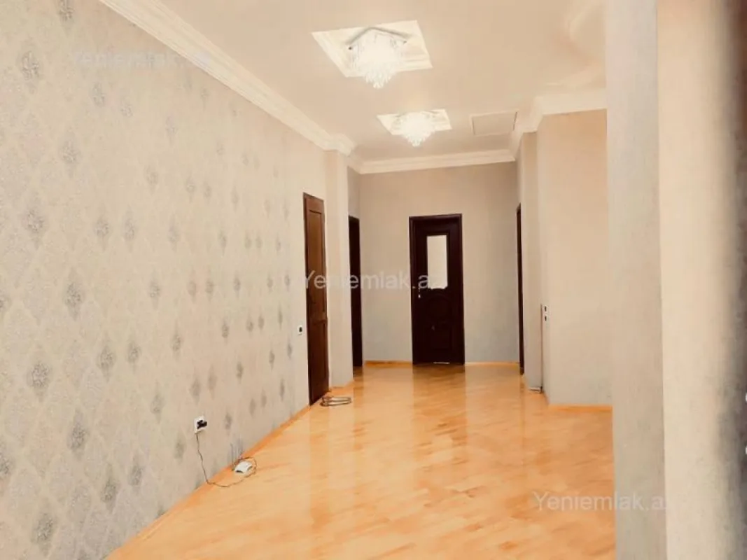 Satılır 6 otaqlı həyət evi 510 m²