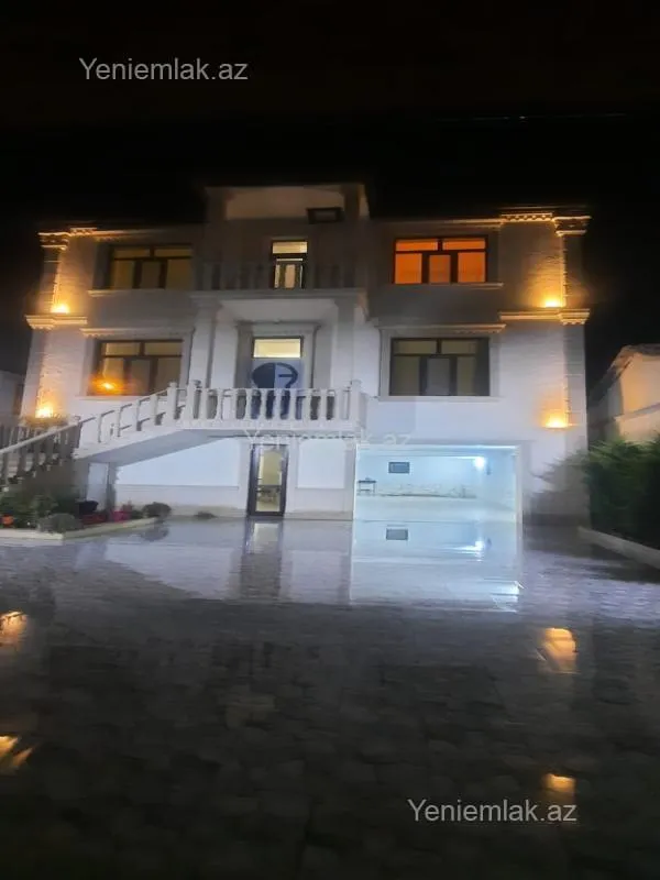 Satılır 7 otaqlı həyət evi 340 m²