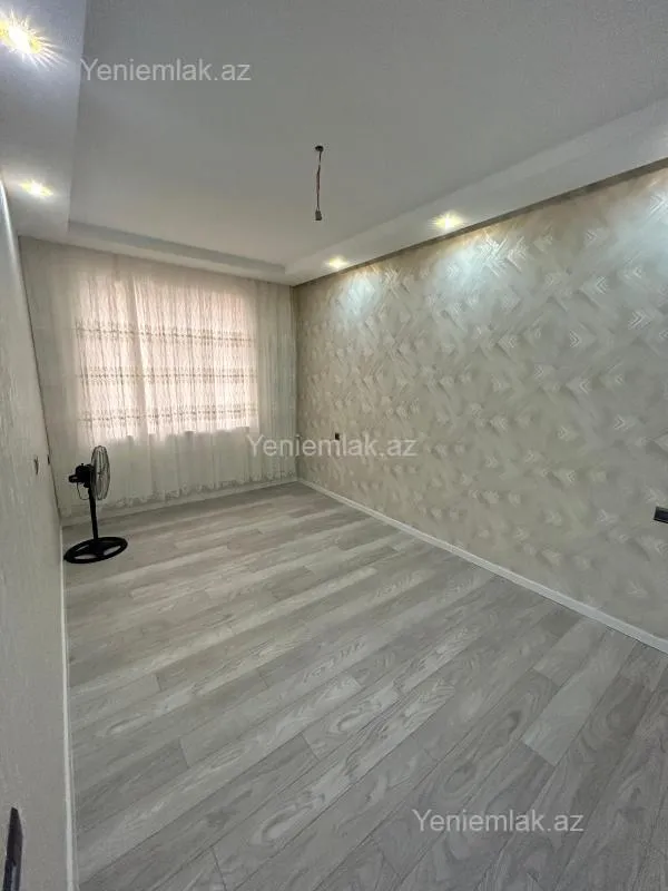 Satılır 7 otaqlı həyət evi 340 m²