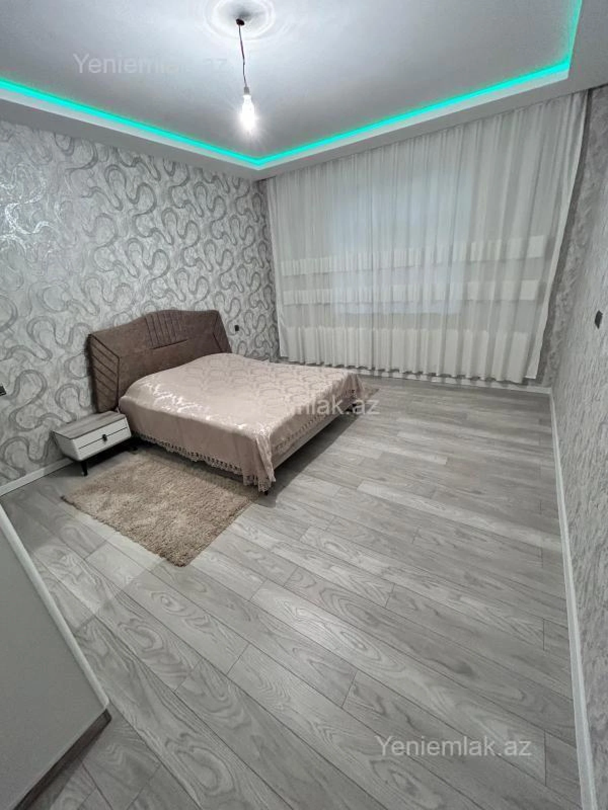Satılır 7 otaqlı həyət evi 340 m²