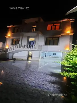 Satılır 7 otaqlı həyət evi 340 m²