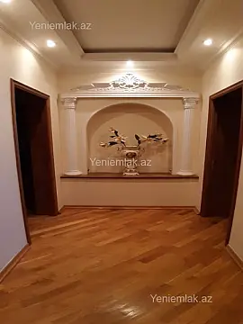 Satılır 10 otaqlı həyət evi 800 m²