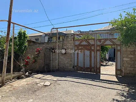 Satılır 5 otaqlı həyət evi 220 m²