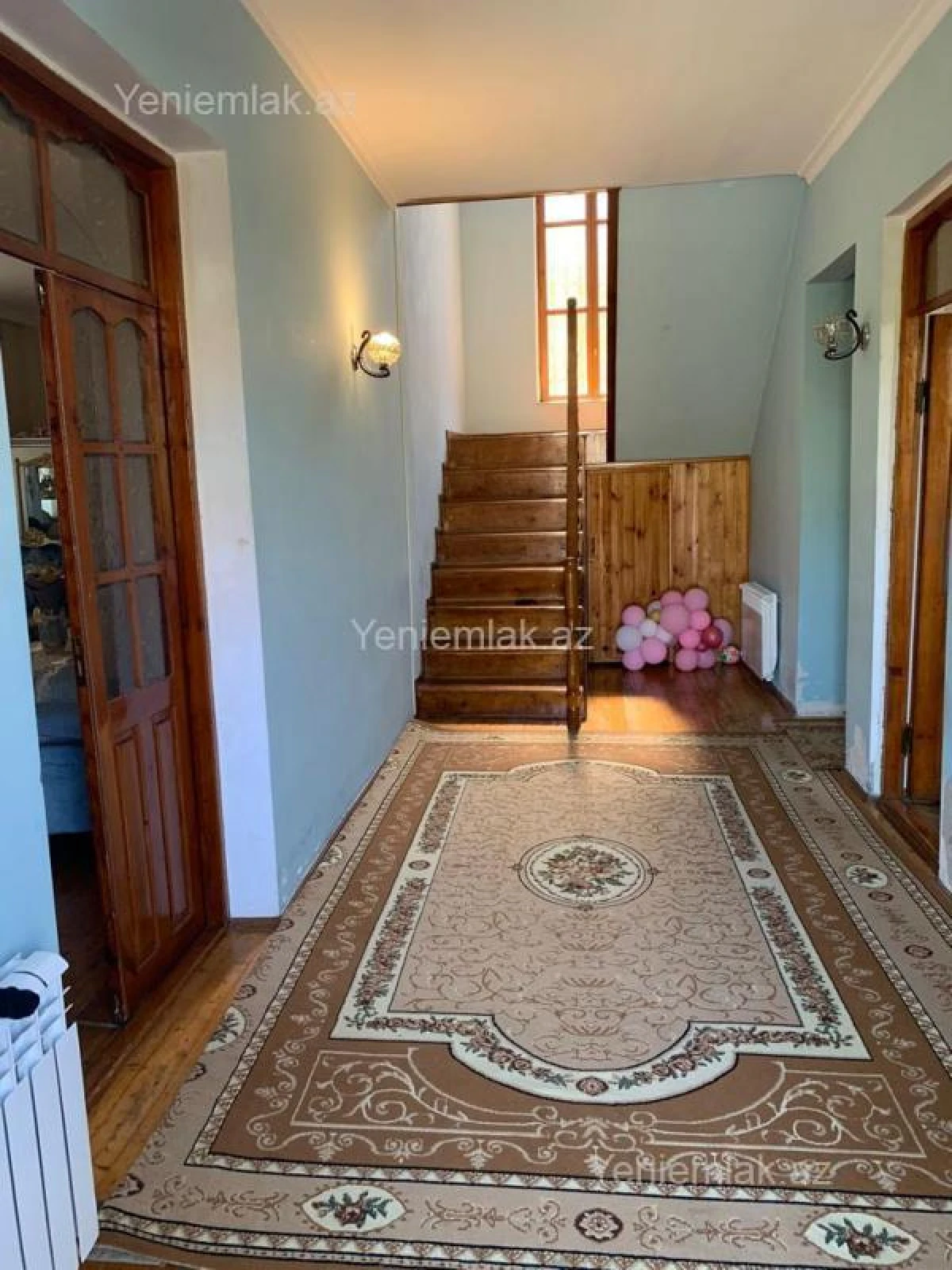 Satılır 5 otaqlı həyət evi 220 m²