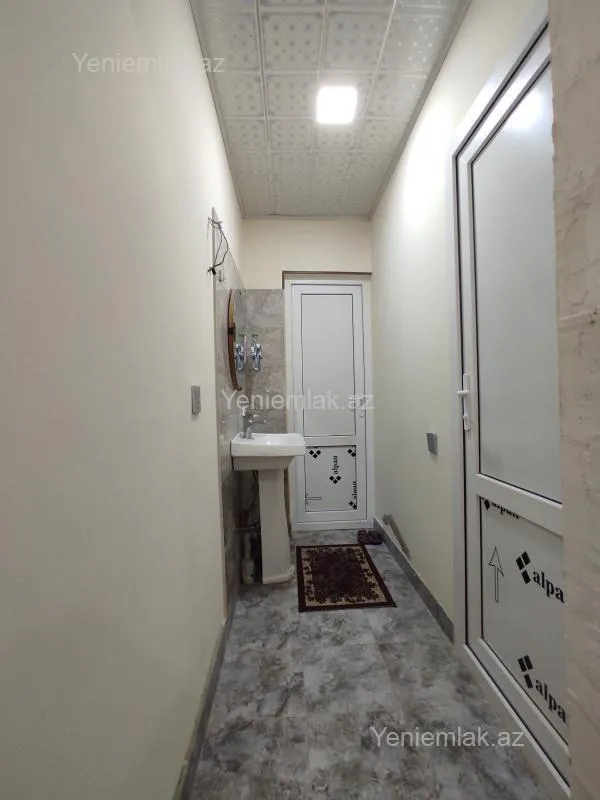 Satılır 4 otaqlı həyət evi 268 m²