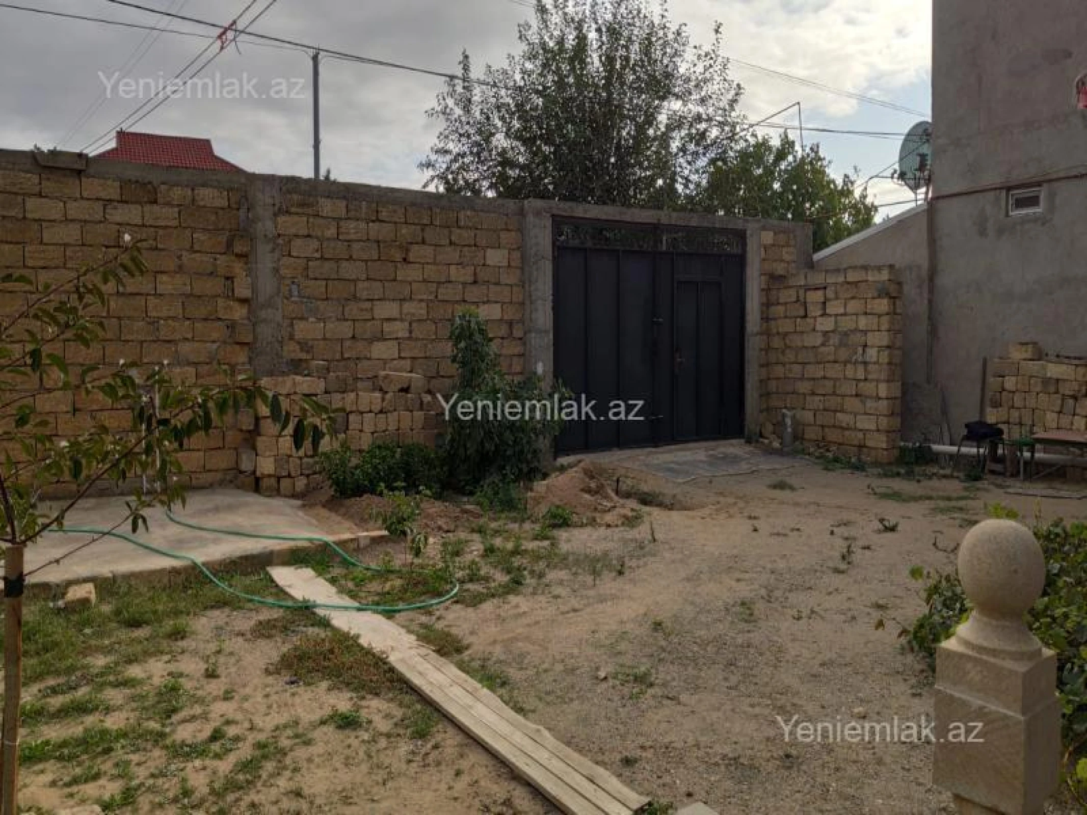 Satılır 4 otaqlı həyət evi 268 m²