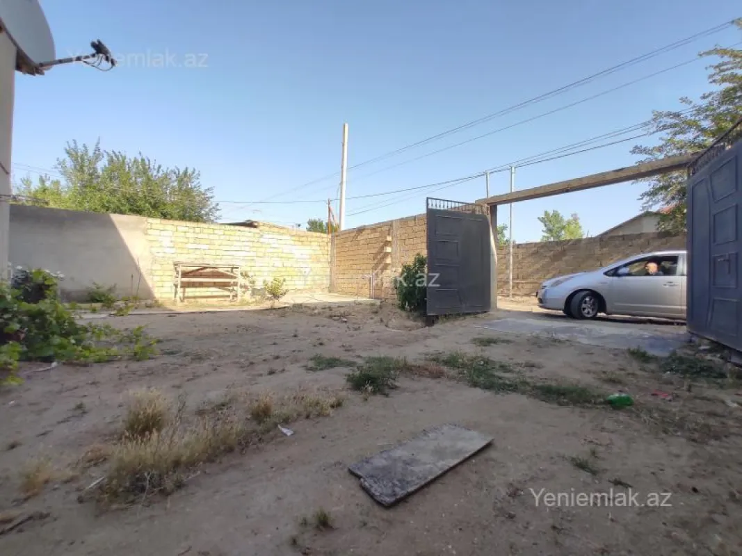 Satılır 4 otaqlı həyət evi 268 m²