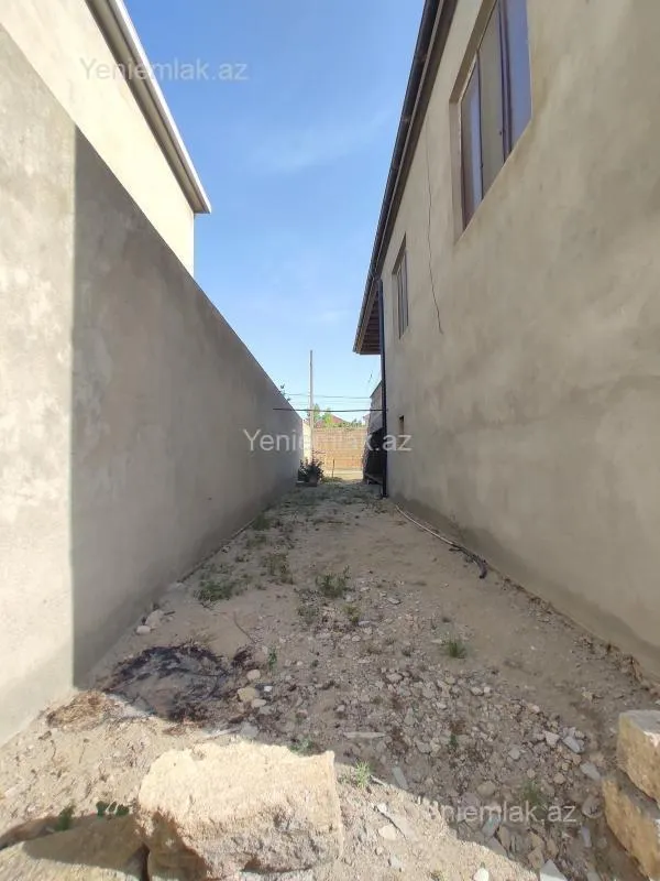 Satılır 4 otaqlı həyət evi 268 m²