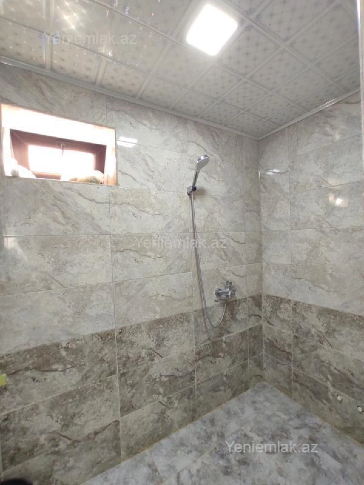 Satılır 4 otaqlı həyət evi 268 m²
