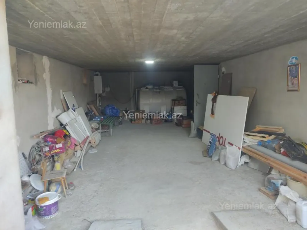 Satılır 4 otaqlı həyət evi 268 m²