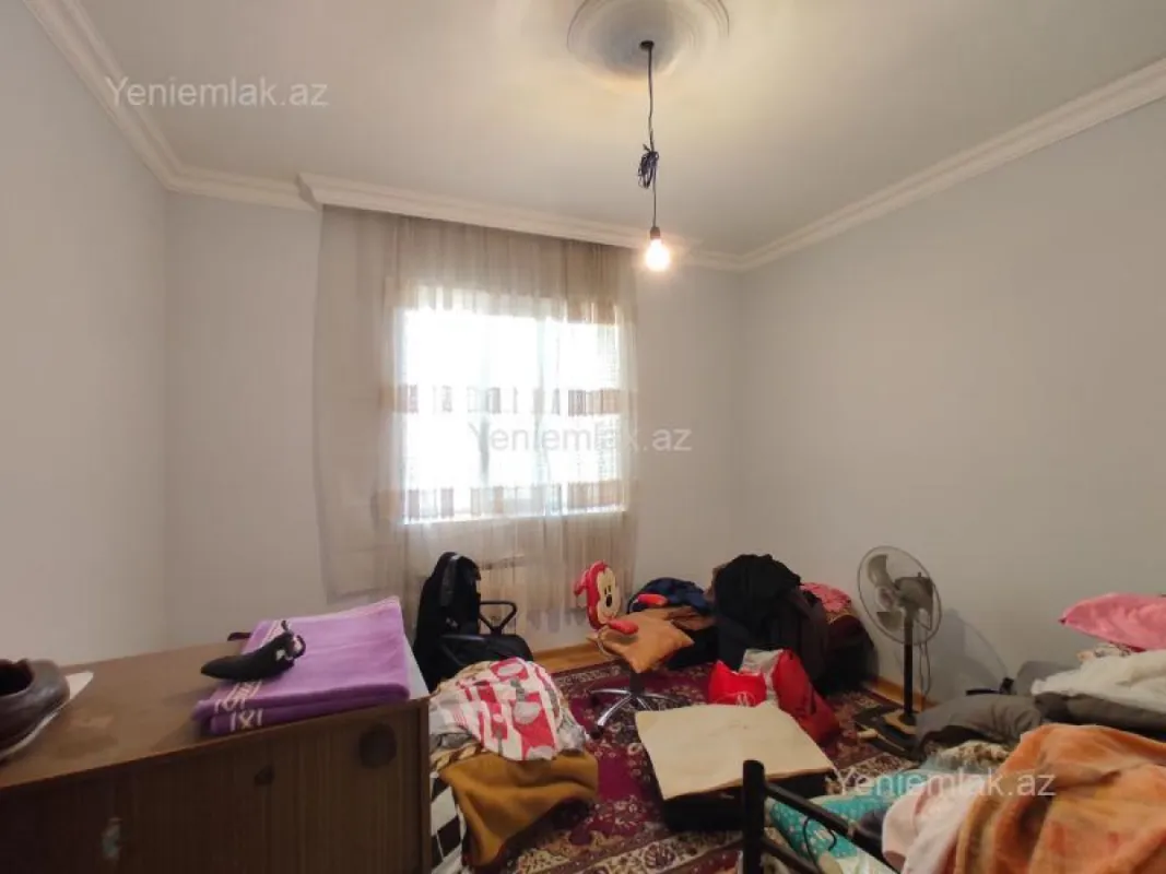 Satılır 4 otaqlı həyət evi 268 m²