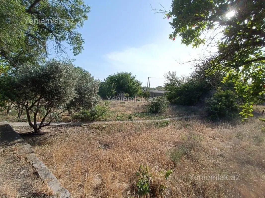 Satılır 4 otaqlı həyət evi 100 m²