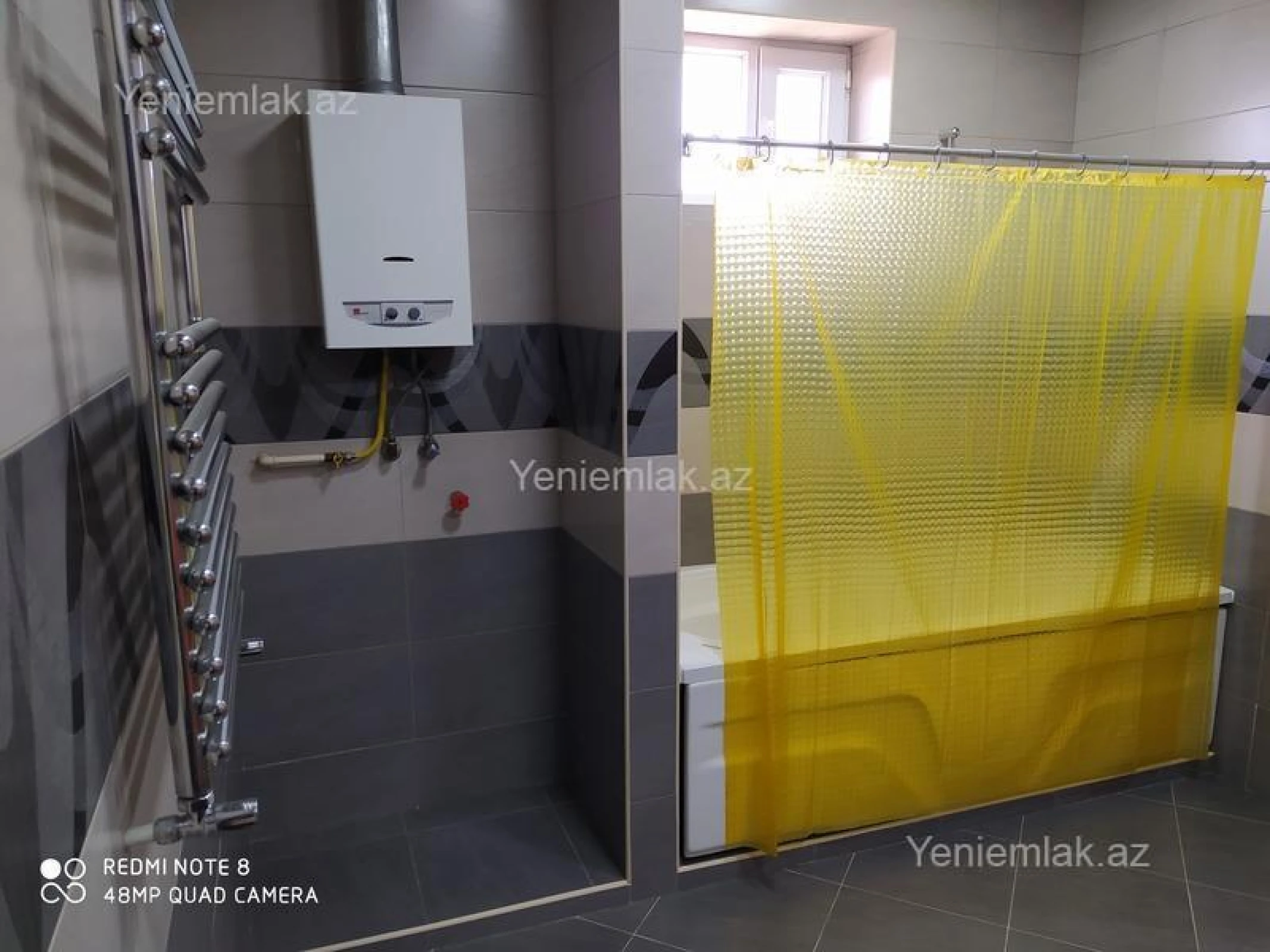 Satılır 7 otaqlı həyət evi 200 m²