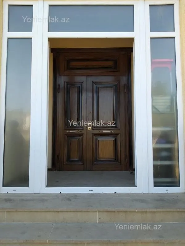 Satılır 7 otaqlı həyət evi 200 m²