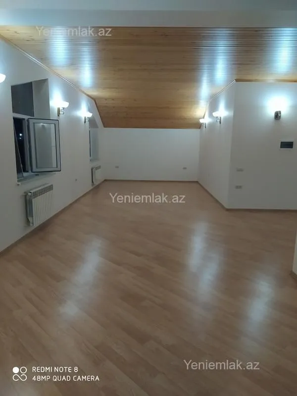 Satılır 7 otaqlı həyət evi 200 m²