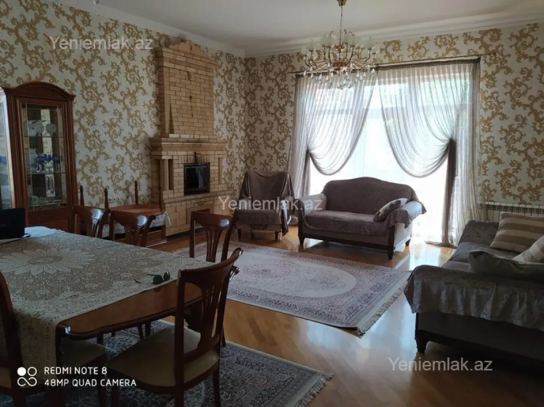 Satılır 7 otaqlı həyət evi 200 m²