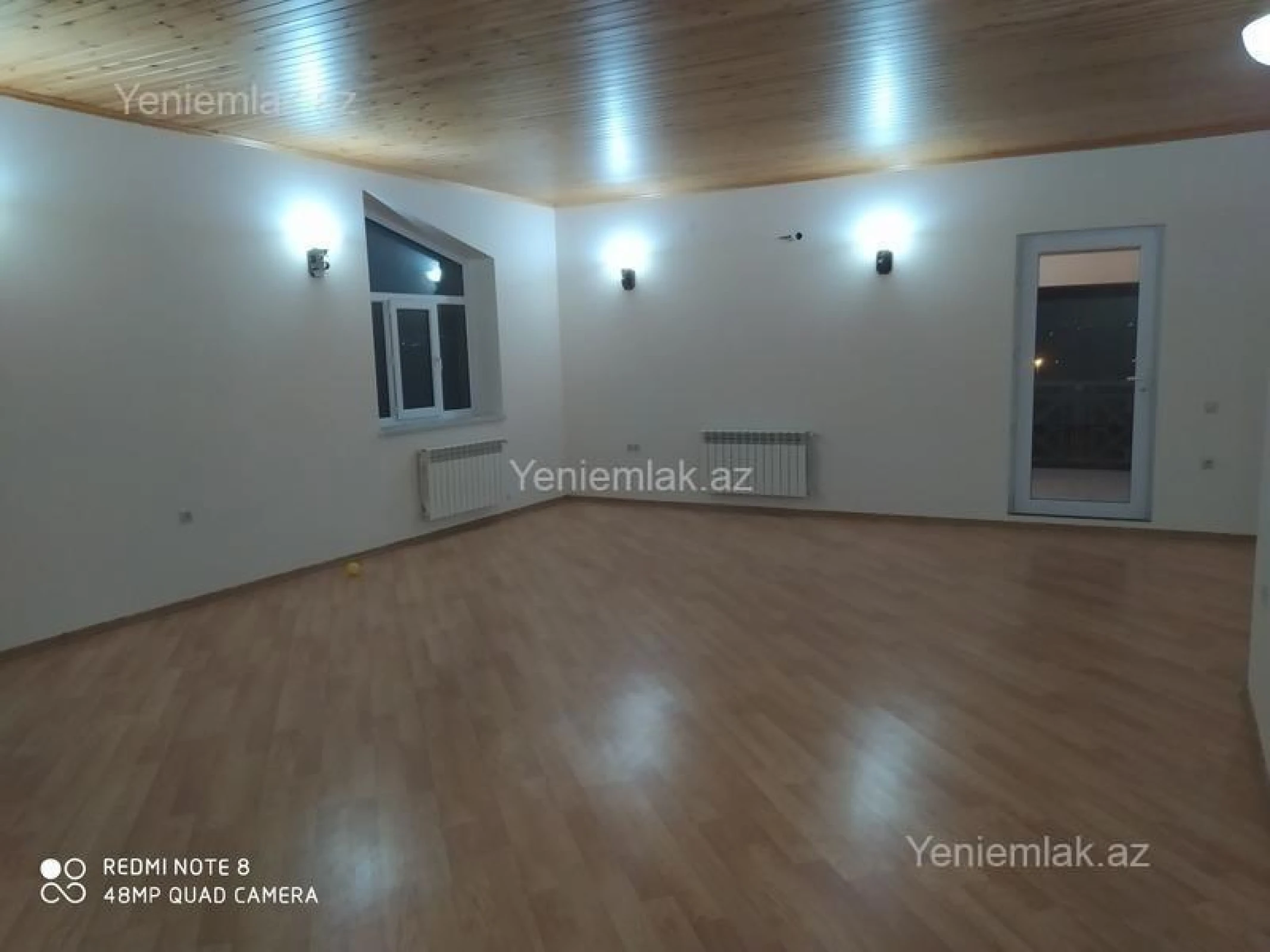 Satılır 7 otaqlı həyət evi 200 m²