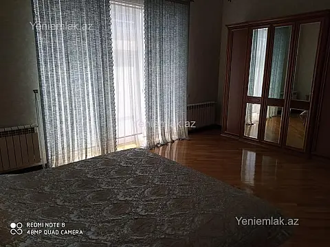 Satılır 7 otaqlı həyət evi 200 m²
