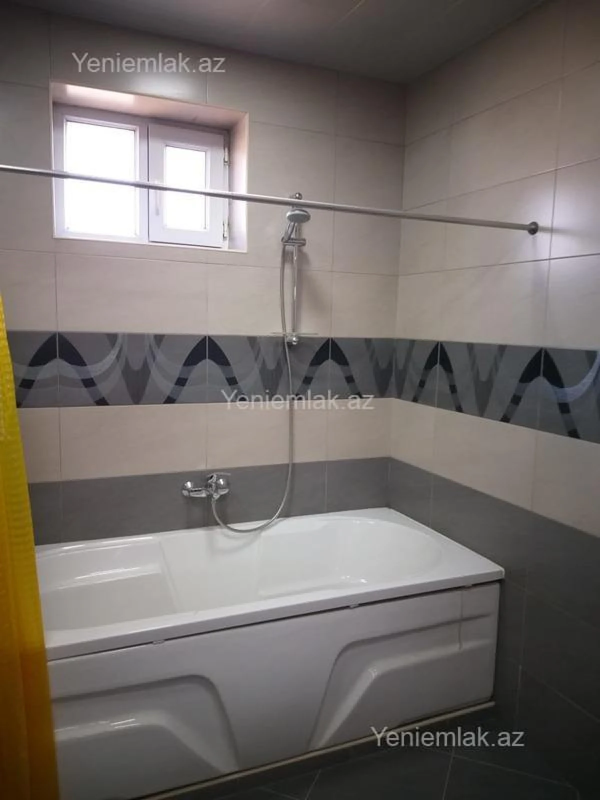 Satılır 7 otaqlı həyət evi 200 m²