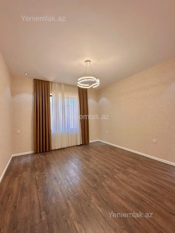 Satılır 4 otaqlı həyət evi 170 m²