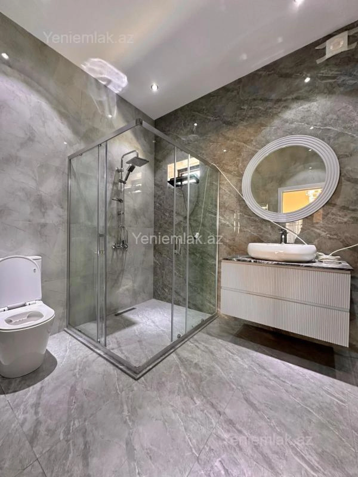 Satılır 4 otaqlı həyət evi 170 m²