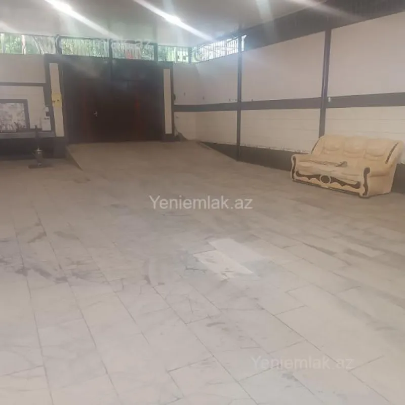 Satılır 5 otaqlı həyət evi 200 m²