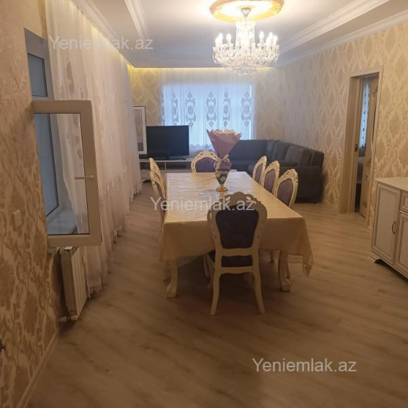 Satılır 5 otaqlı həyət evi 200 m²