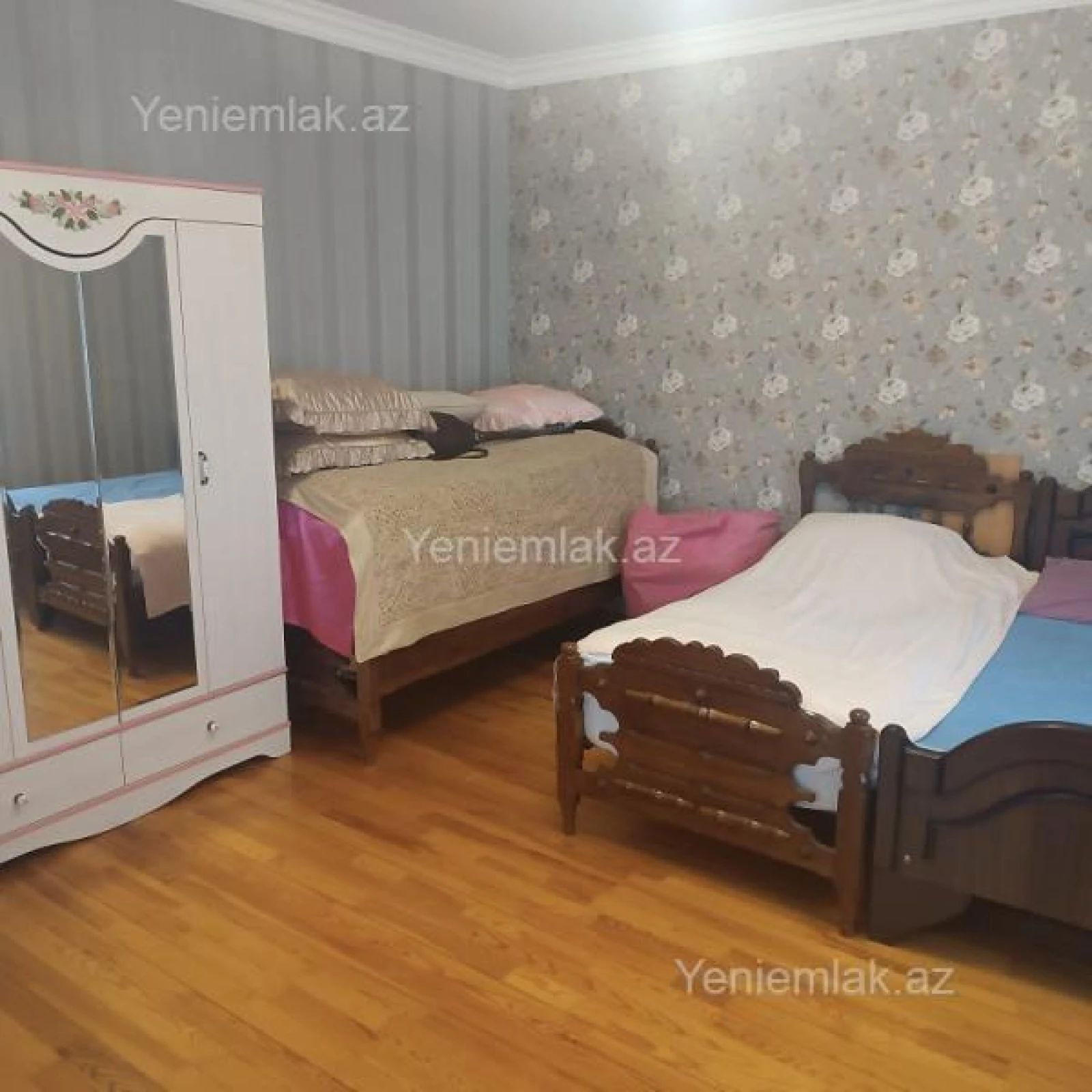 Satılır 5 otaqlı həyət evi 200 m²
