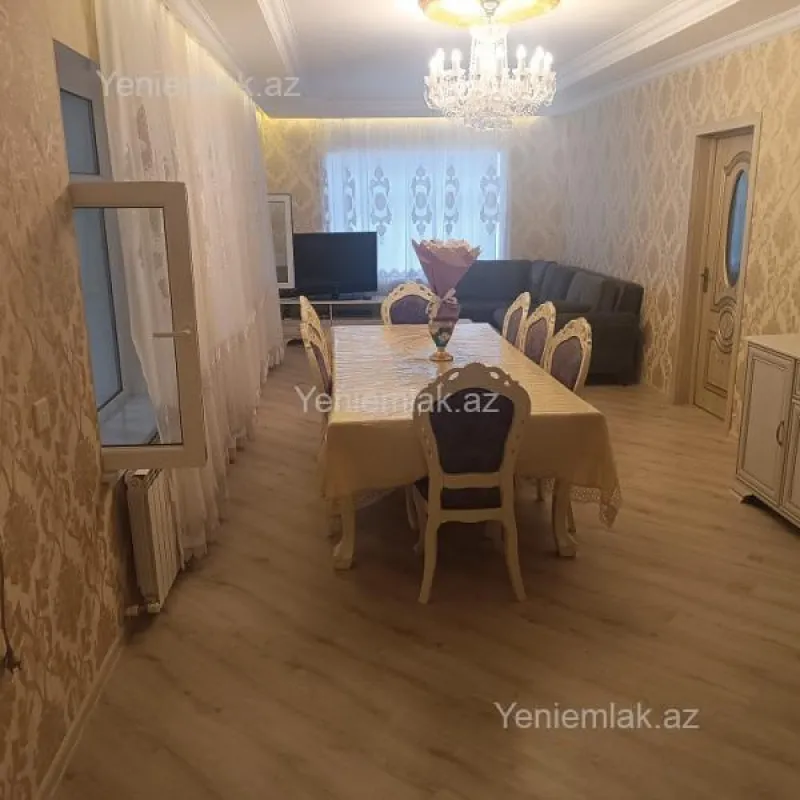 Satılır 5 otaqlı həyət evi 200 m²