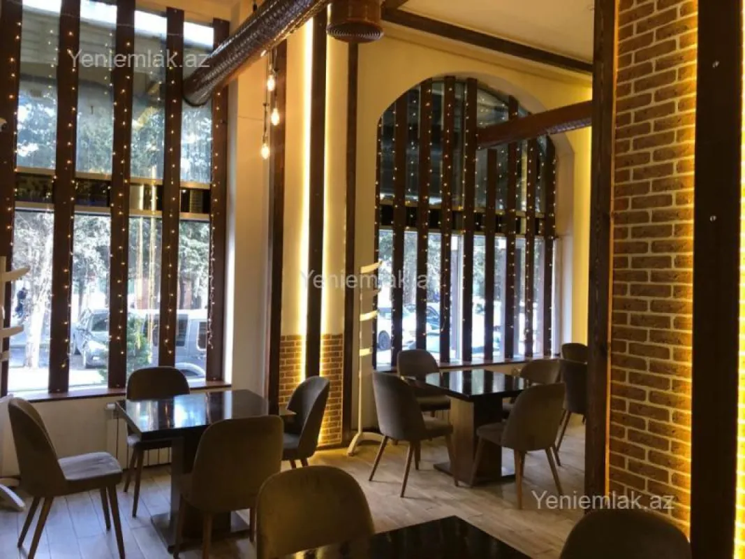 Satılır 12 otaqlı obyekt 400 m²